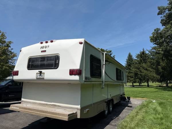 Camper - 2006 HiLo (Rare)  vehinprobe .com